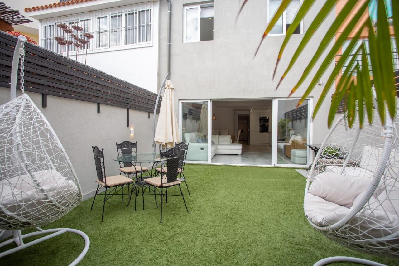 Modern 3 Bedroom Duplex Adeje Center Dom wakacyjny *